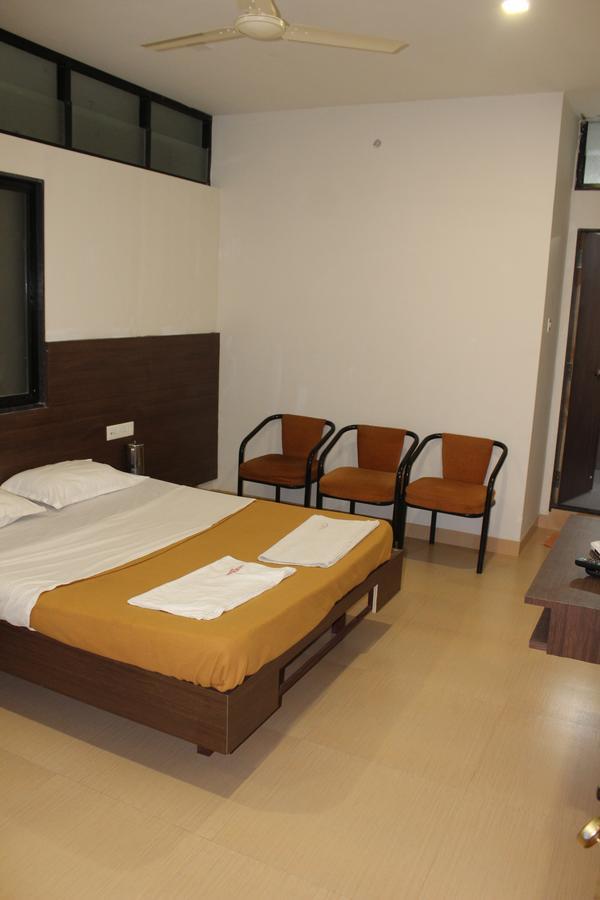 בלגאום Hotel Suvarn Mandir מראה חיצוני תמונה