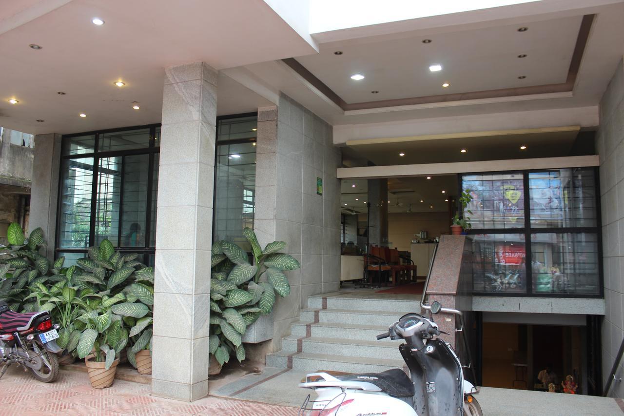 בלגאום Hotel Suvarn Mandir מראה חיצוני תמונה